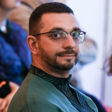 Антон Артеменко
